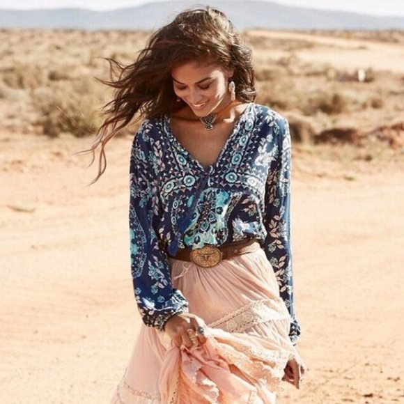 Spell Tops+Bottoms ISOs! 😍 For swapping... - Picture 1 of 9